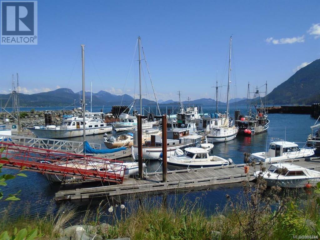 Photo 13 of 205 611 Macmillan Dr, Sayward BC