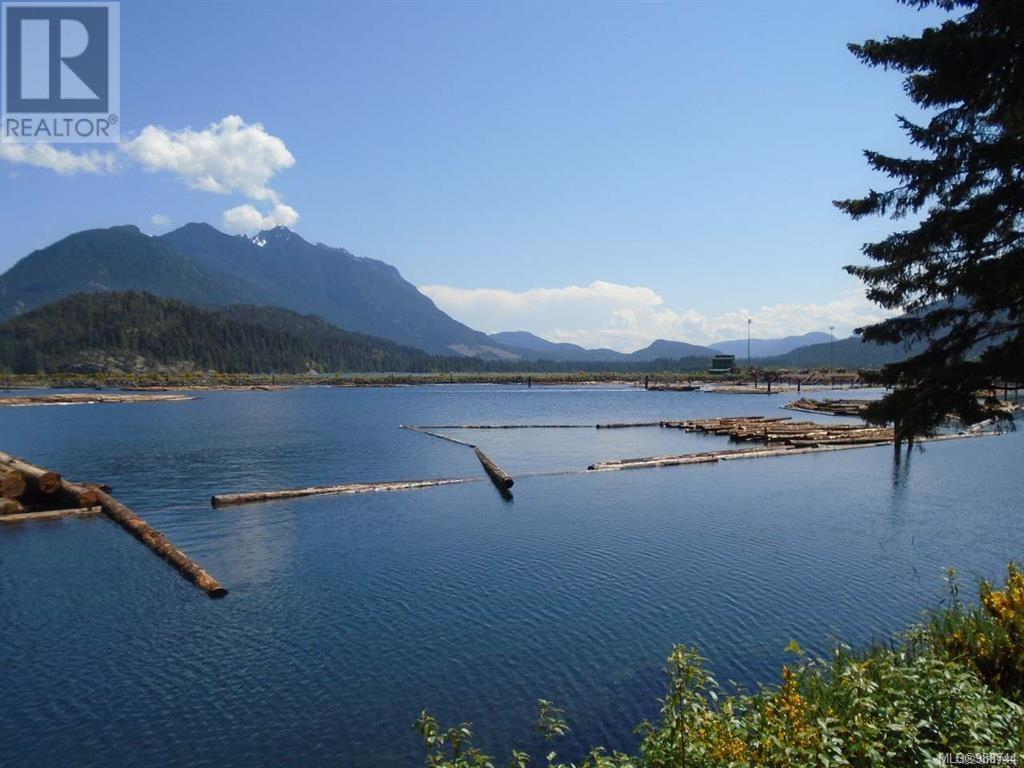 Photo 8 of 205 611 Macmillan Dr, Sayward BC
