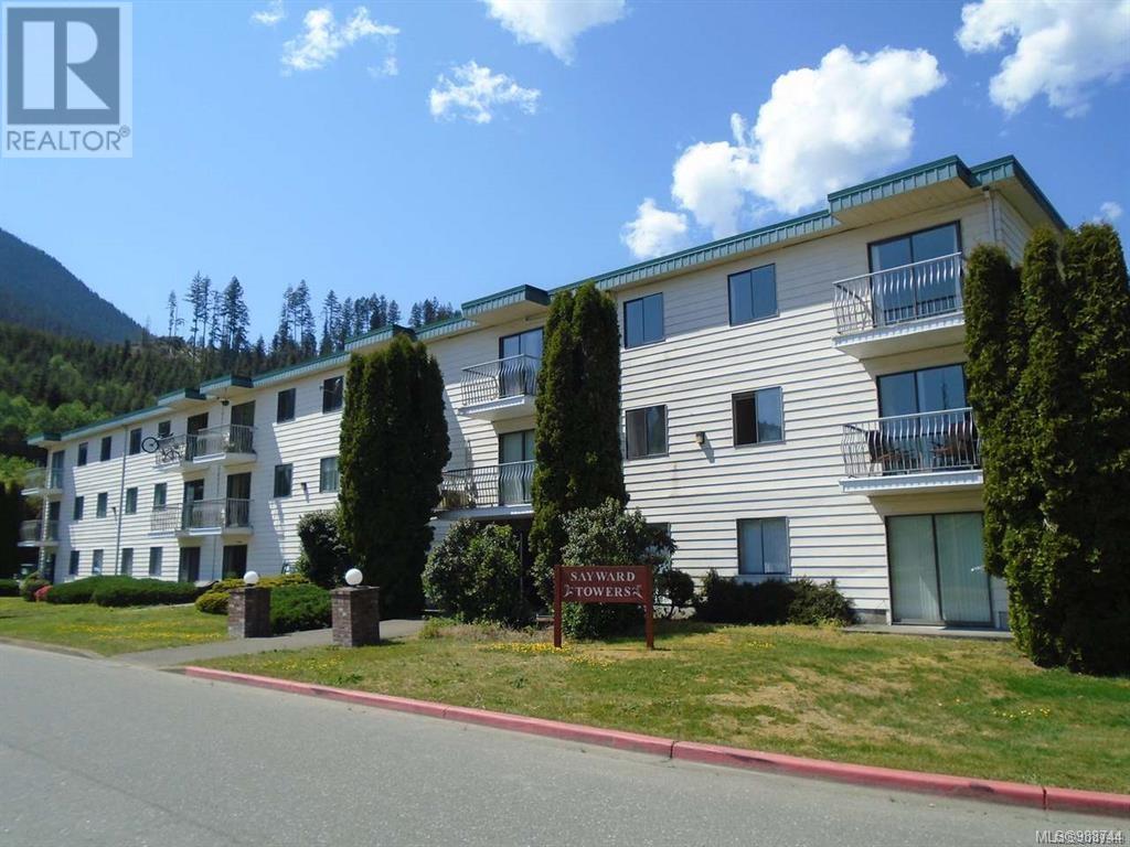 Photo 3 of 205 611 Macmillan Dr, Sayward BC