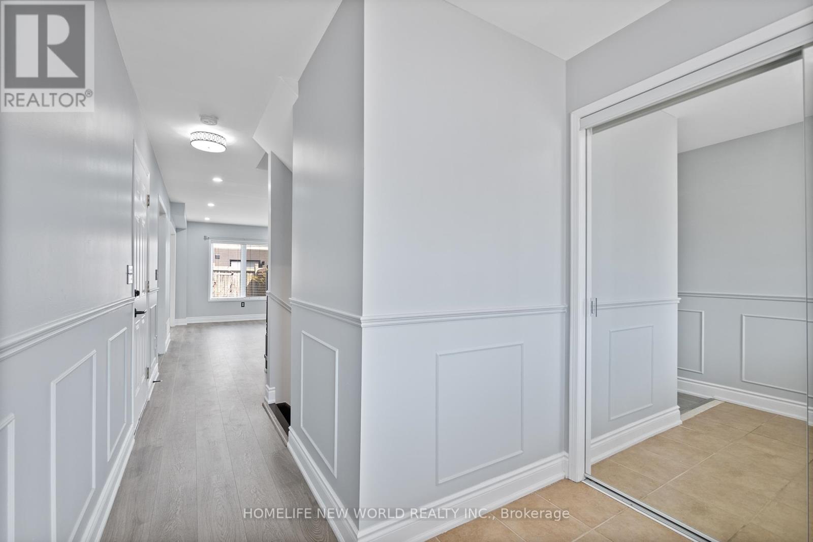 Photo 1 of 4884 Capri Crescent, Burlington ON