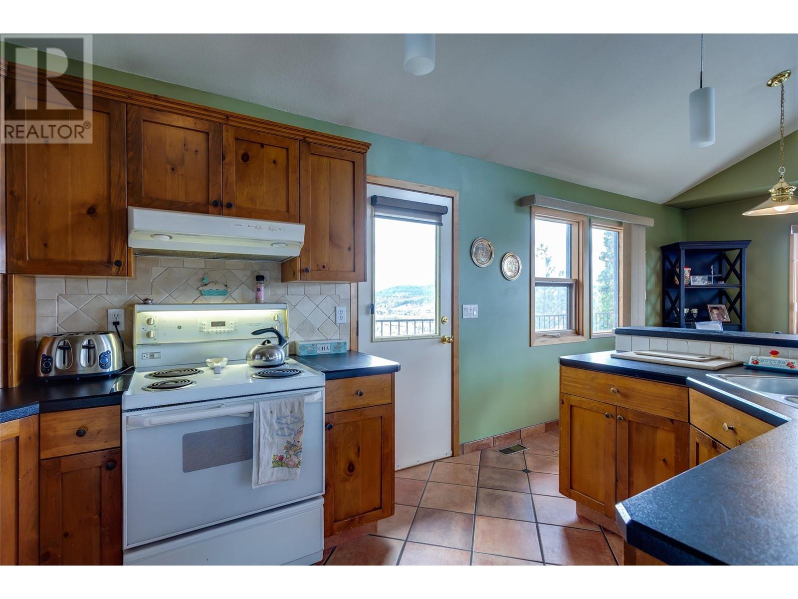  11482 Darlene Road, Lake Country