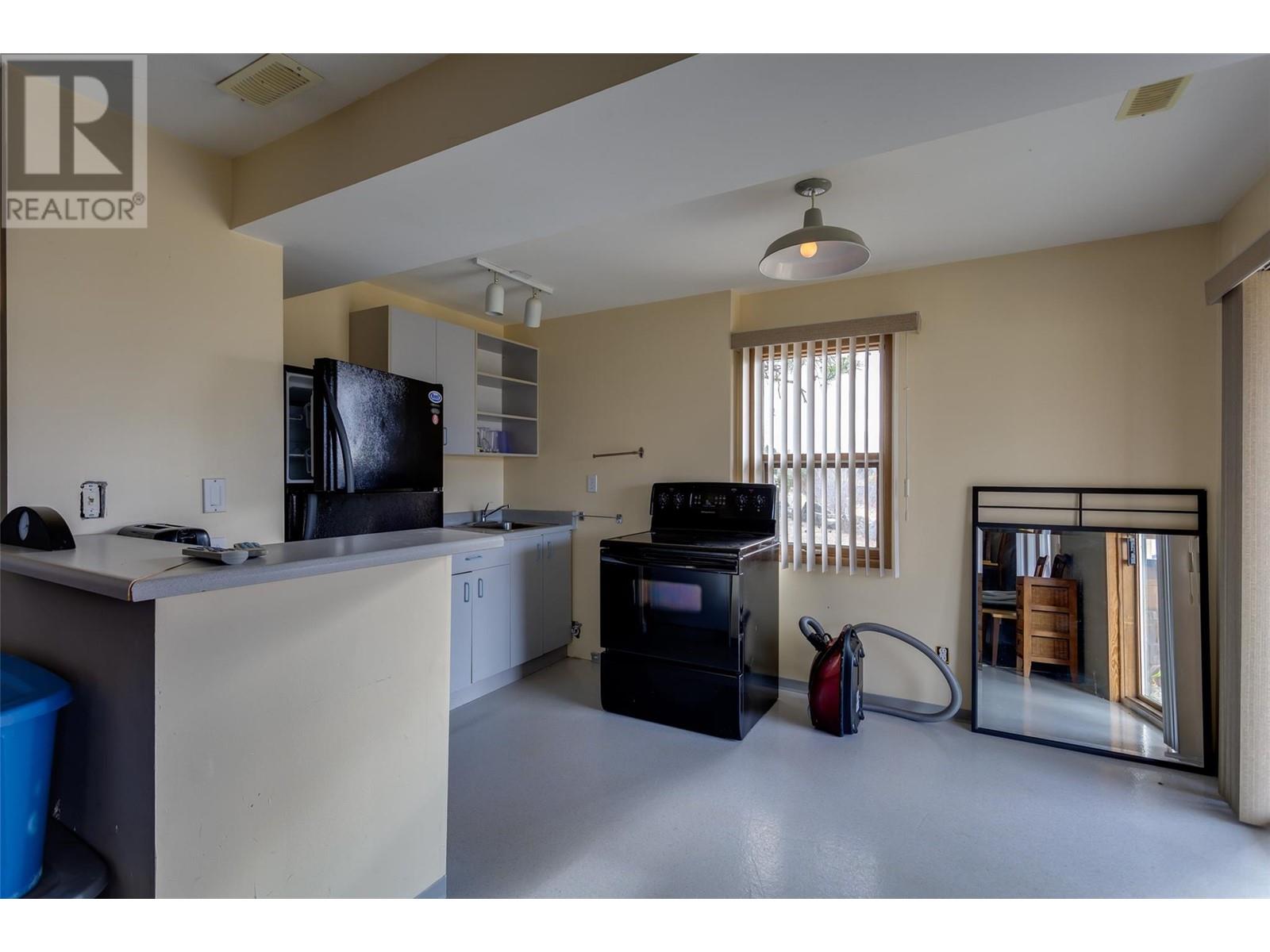  11482 Darlene Road, Lake Country