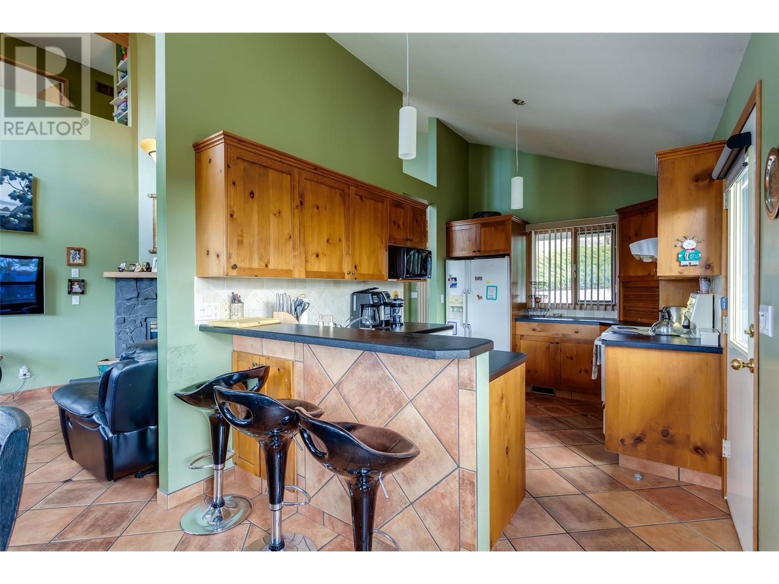  11482 Darlene Road, Lake Country
