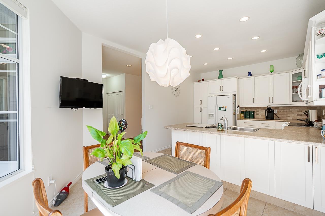 95 2533 152 STREET, Surrey