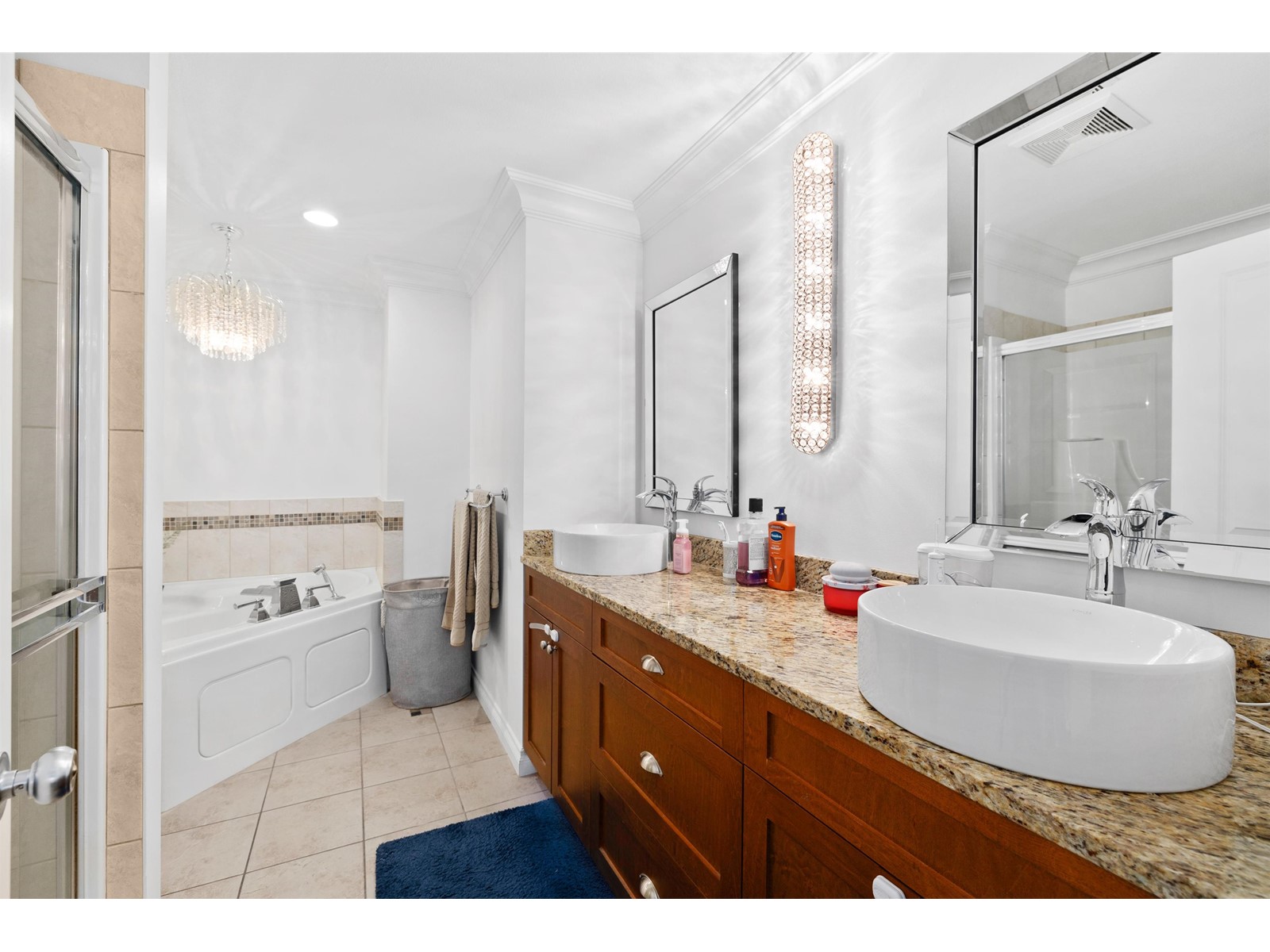 205 32729 GARIBALDI DRIVE, Abbotsford