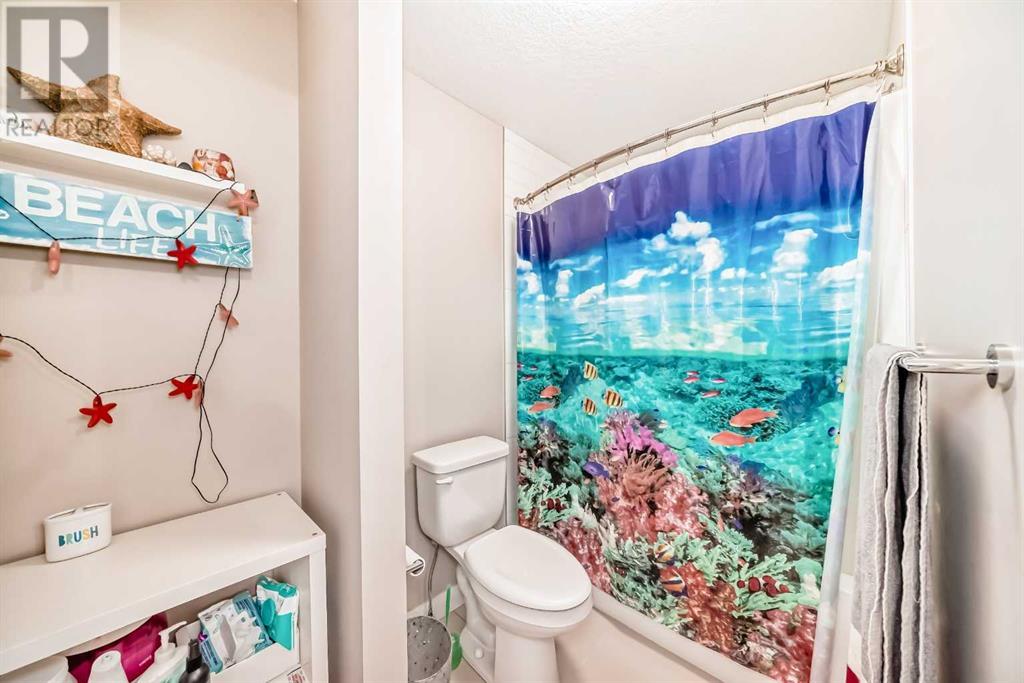 240 Riviera Way, Cochrane