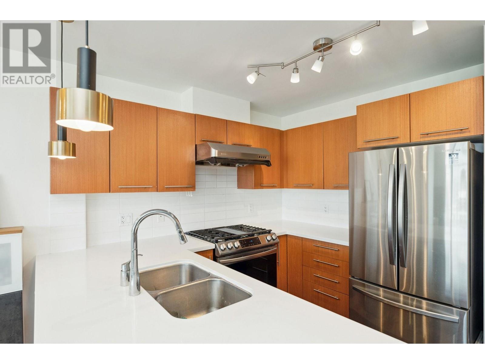 2905 2133 DOUGLAS ROAD, Burnaby