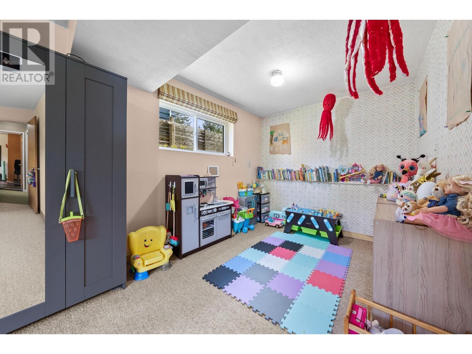 1600 CORNELL AVENUE, Coquitlam