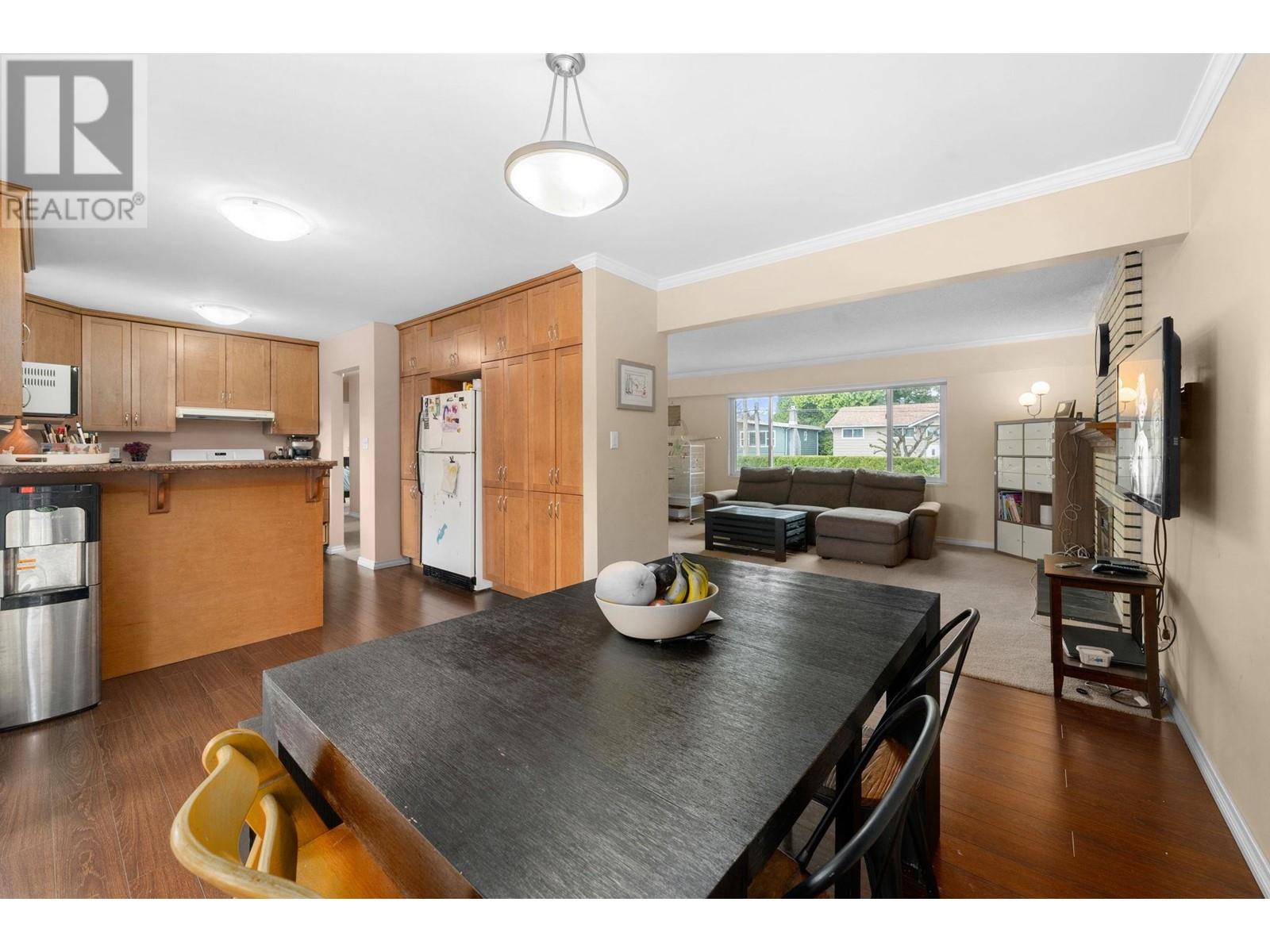 1600 CORNELL AVENUE, Coquitlam