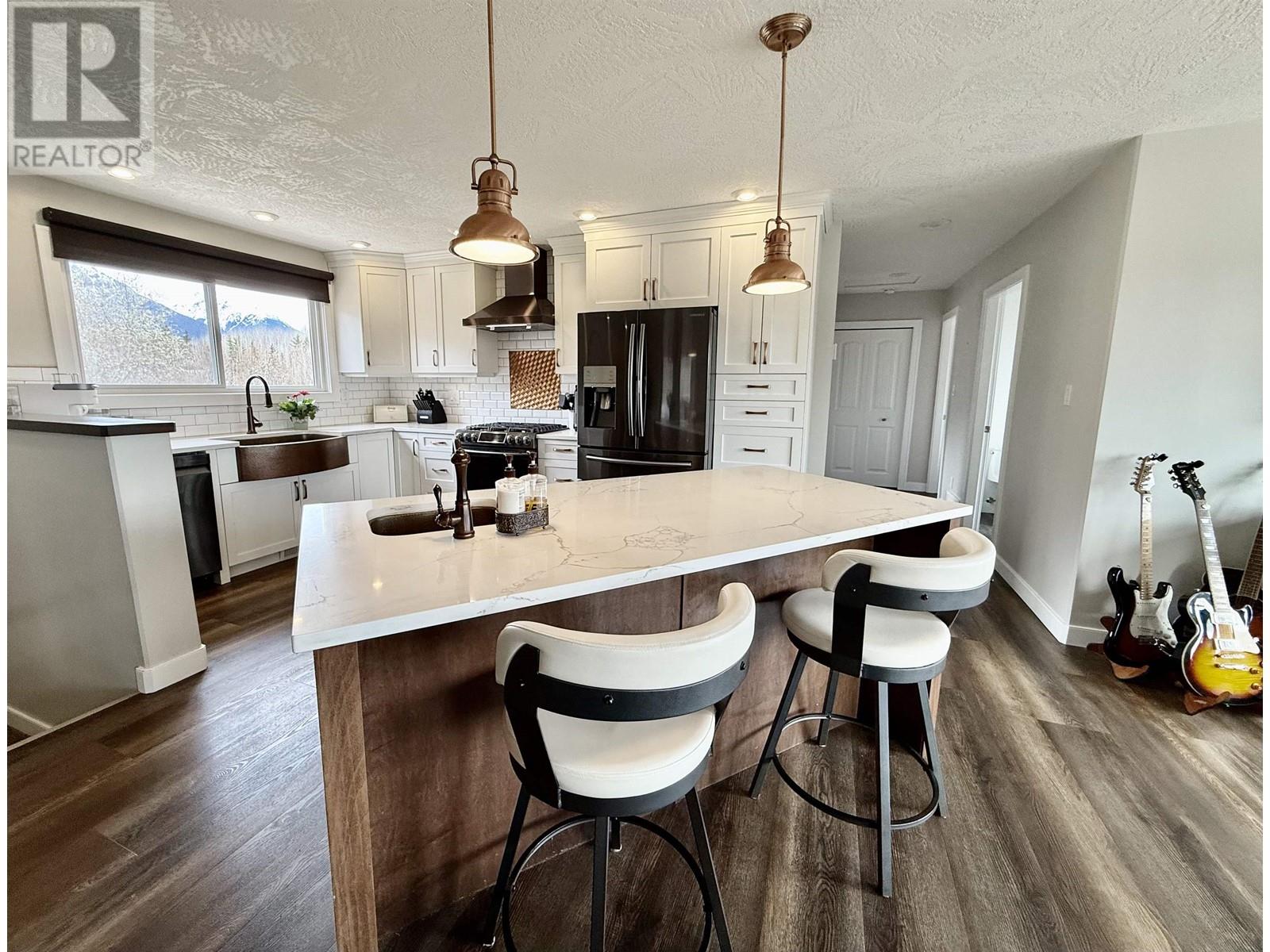 4690 SIMCOE Loop, Smithers
