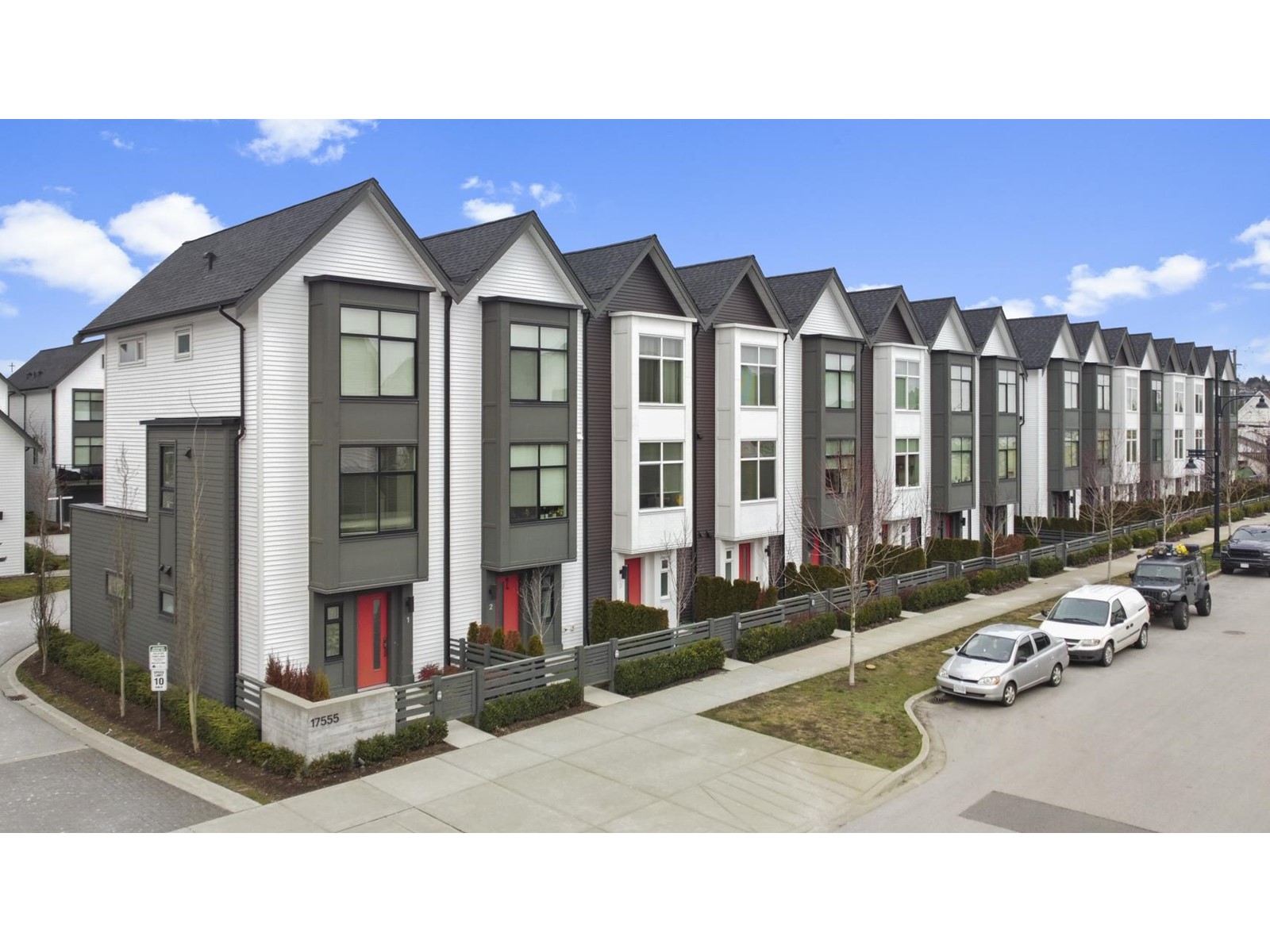 20 17555 57A AVENUE, Surrey