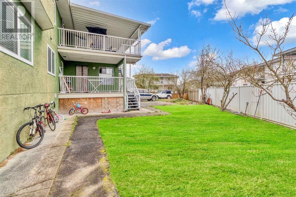 716 CRANE PLACE, New Westminster