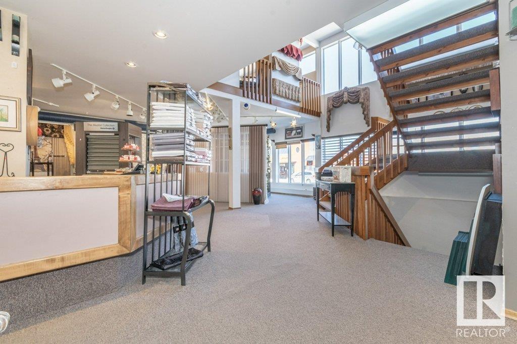 Photo 11 of 5001 51 Av, Wetaskiwin AB