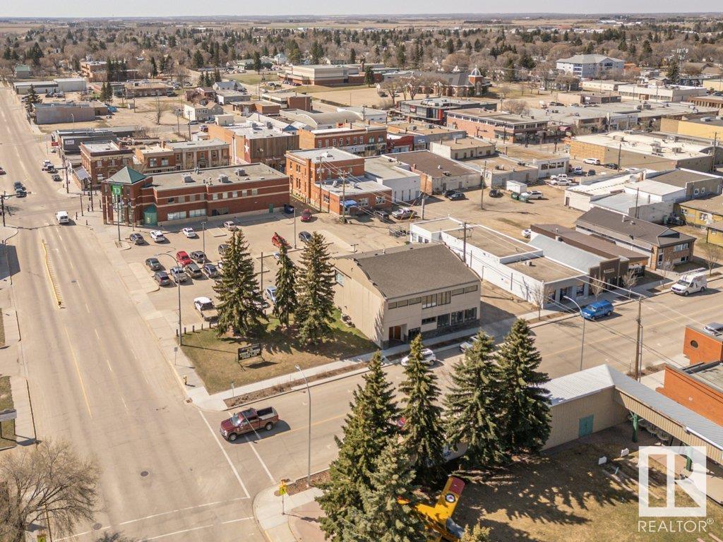 Photo 2 of 5001 51 Av, Wetaskiwin AB