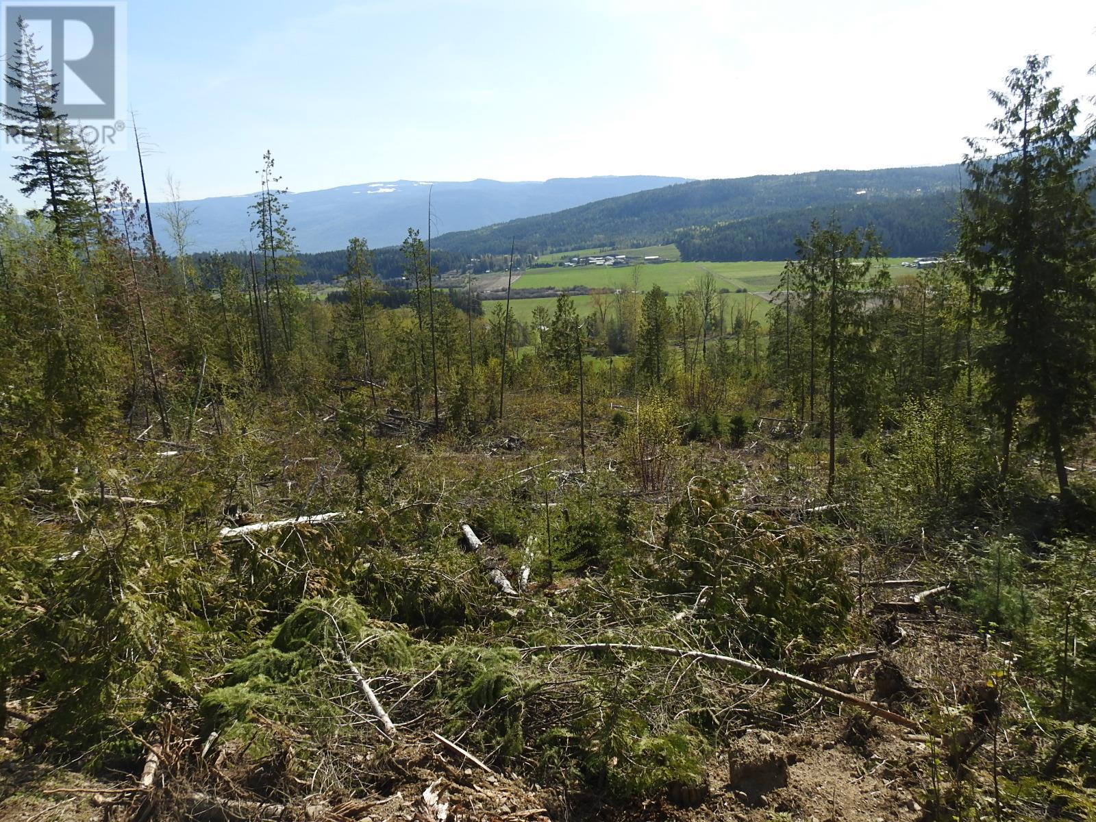 878 Deep Creek Road, Enderby