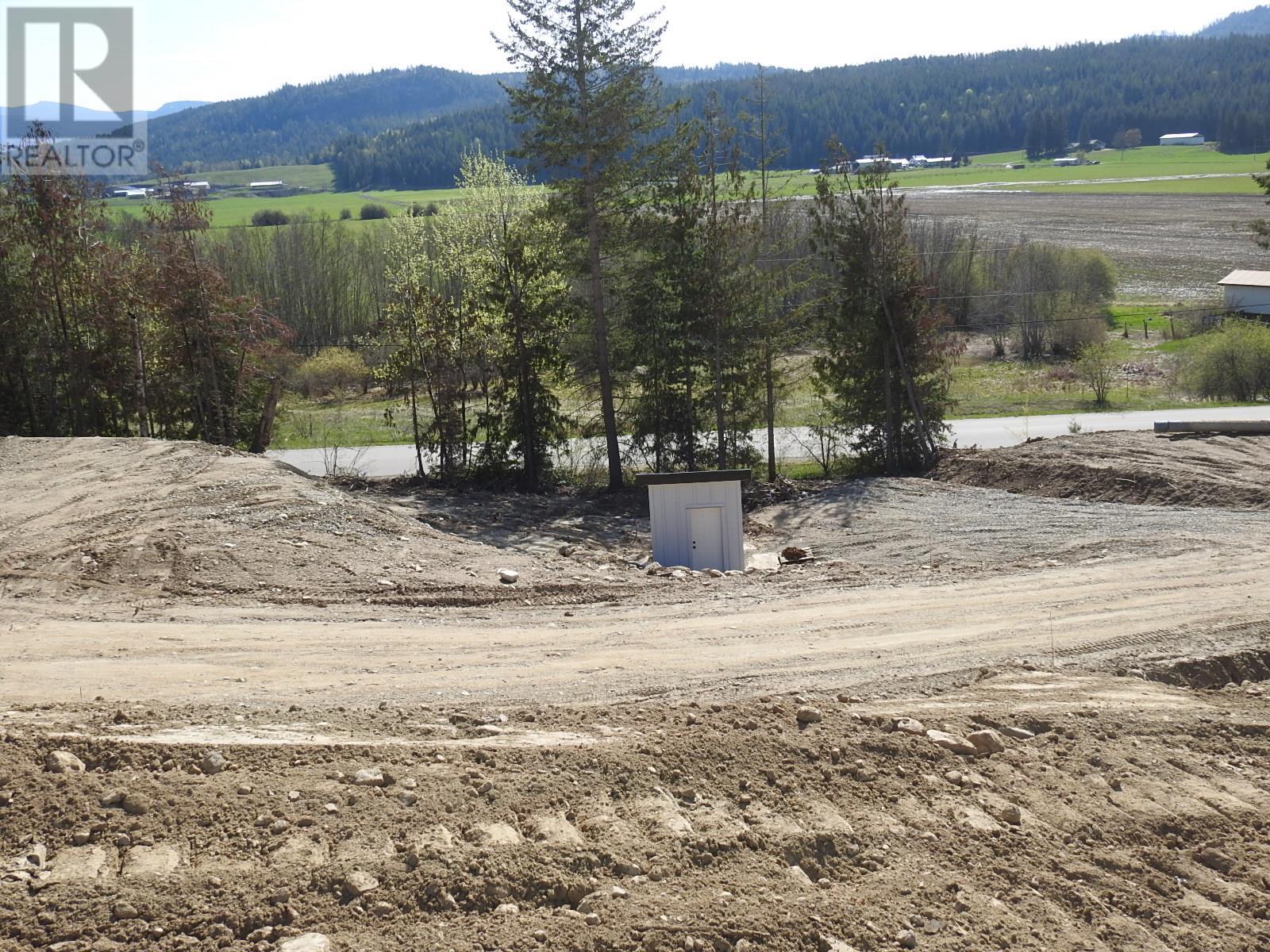 878 Deep Creek Road, Enderby
