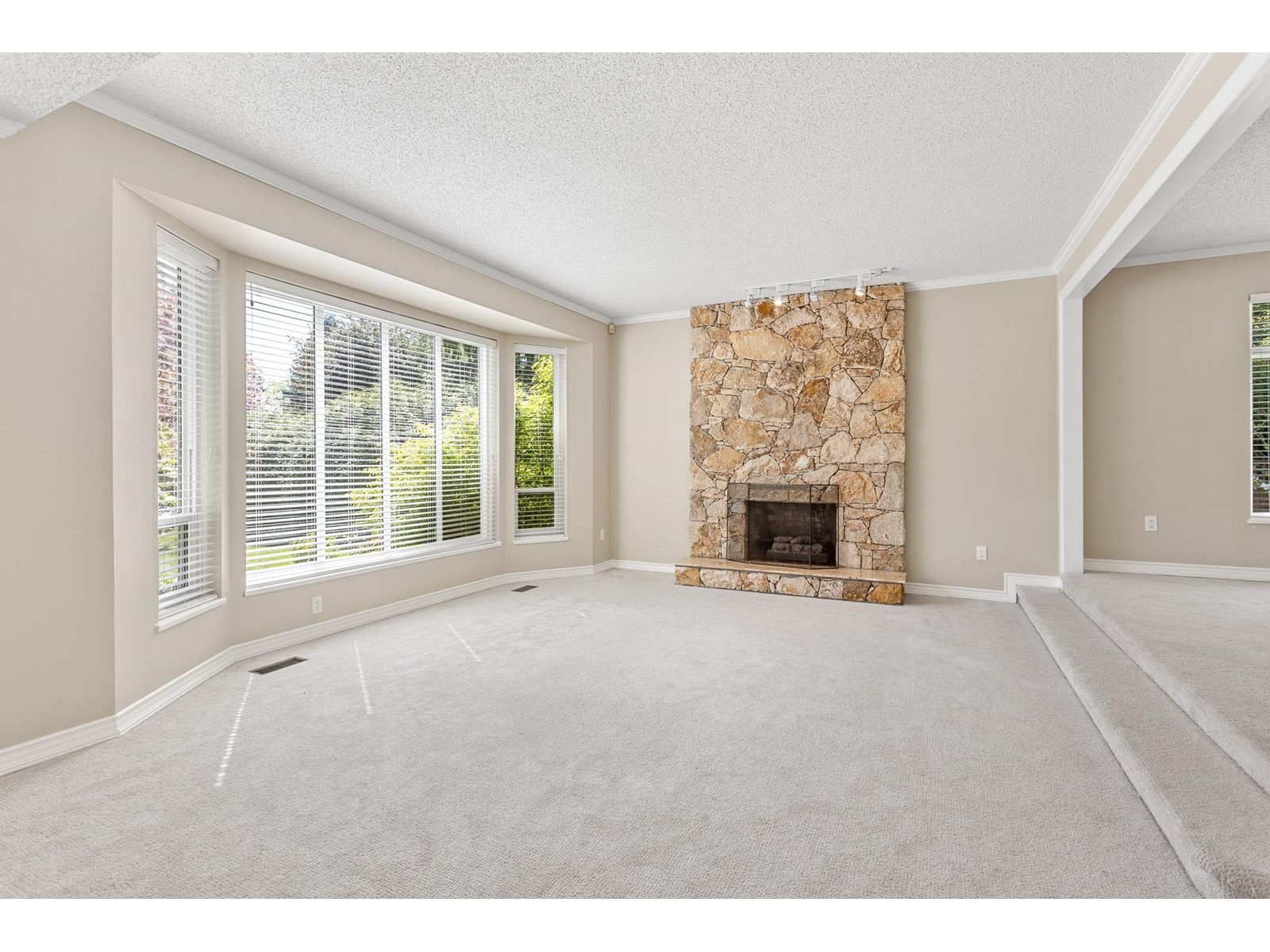 1639 133A STREET, Surrey