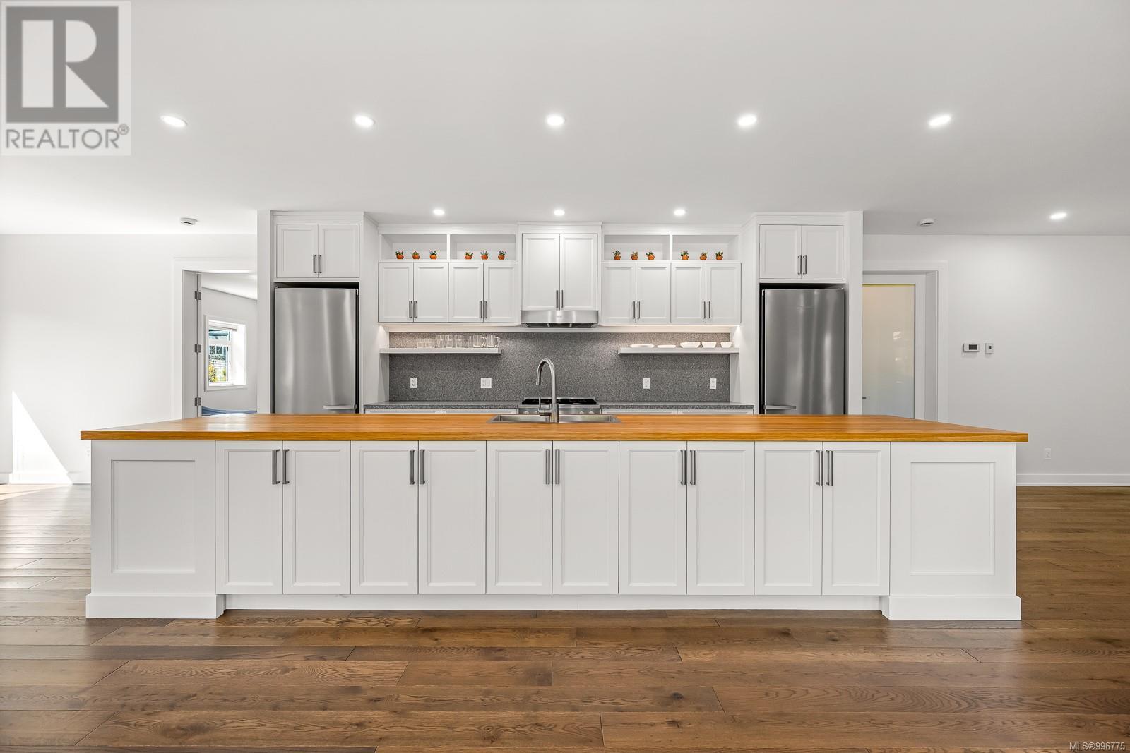 3767 Maple Lane, Royston