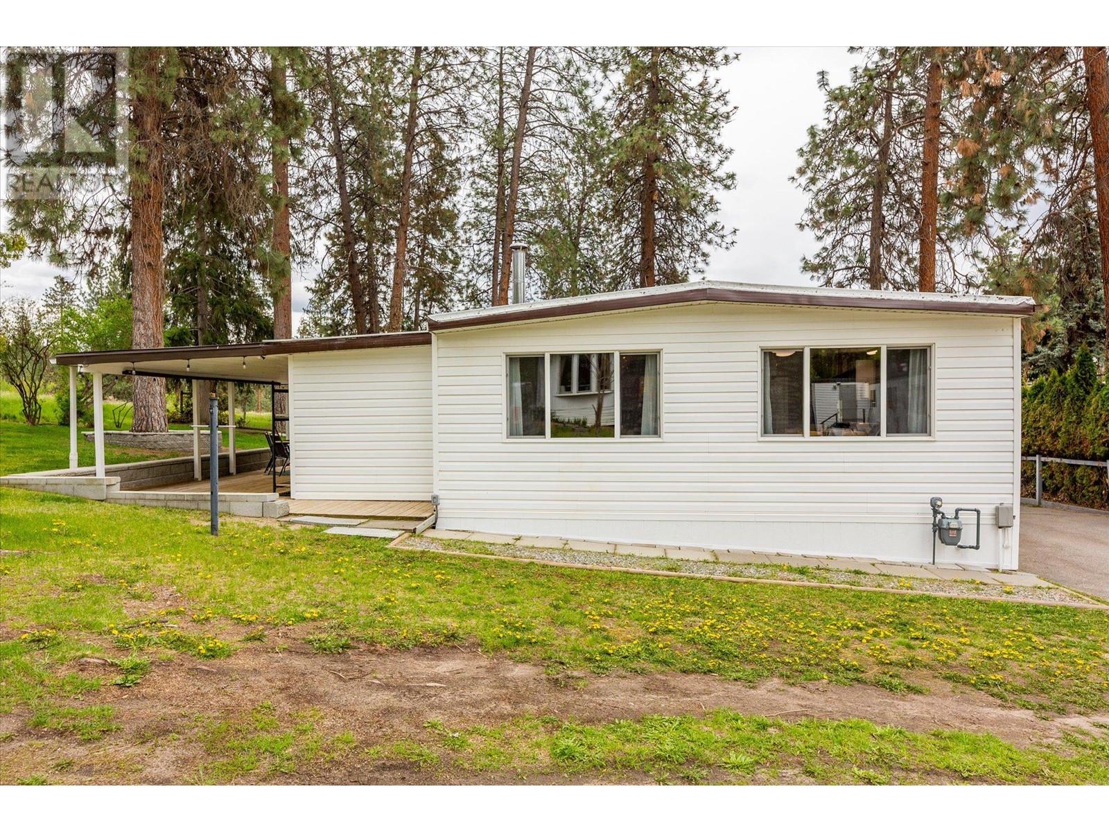 116 1999 97 Highway South, West Kelowna