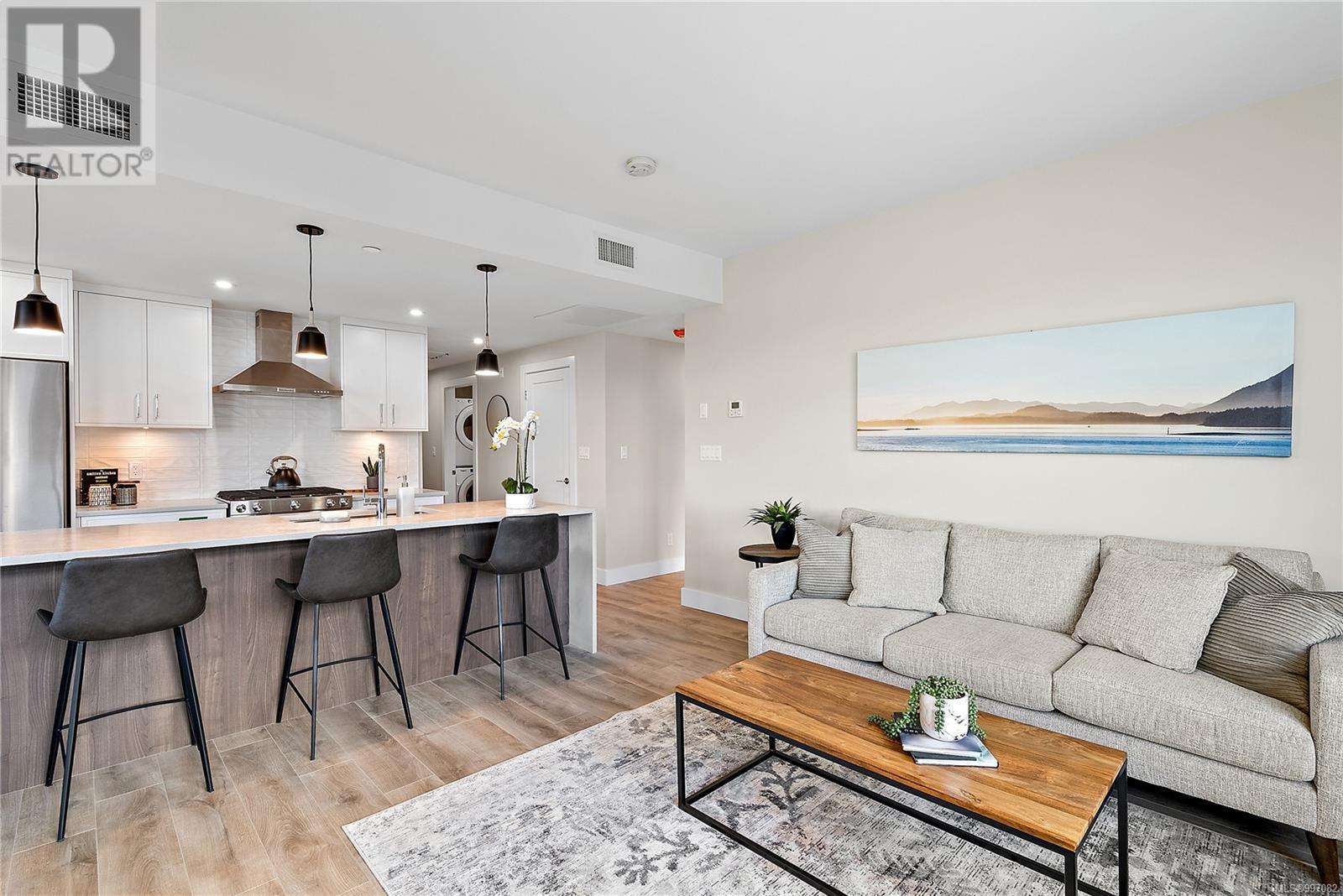 Photo 8 of 309 2520 Hackett Cres, Central Saanich BC