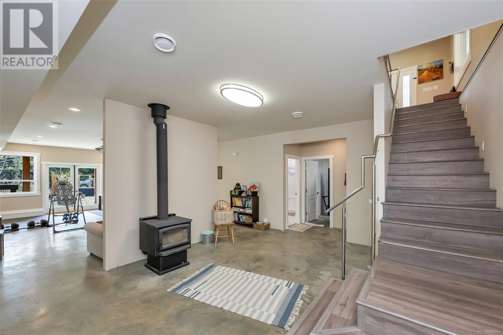 7695 Cowichan Lake Rd, Lake Cowichan