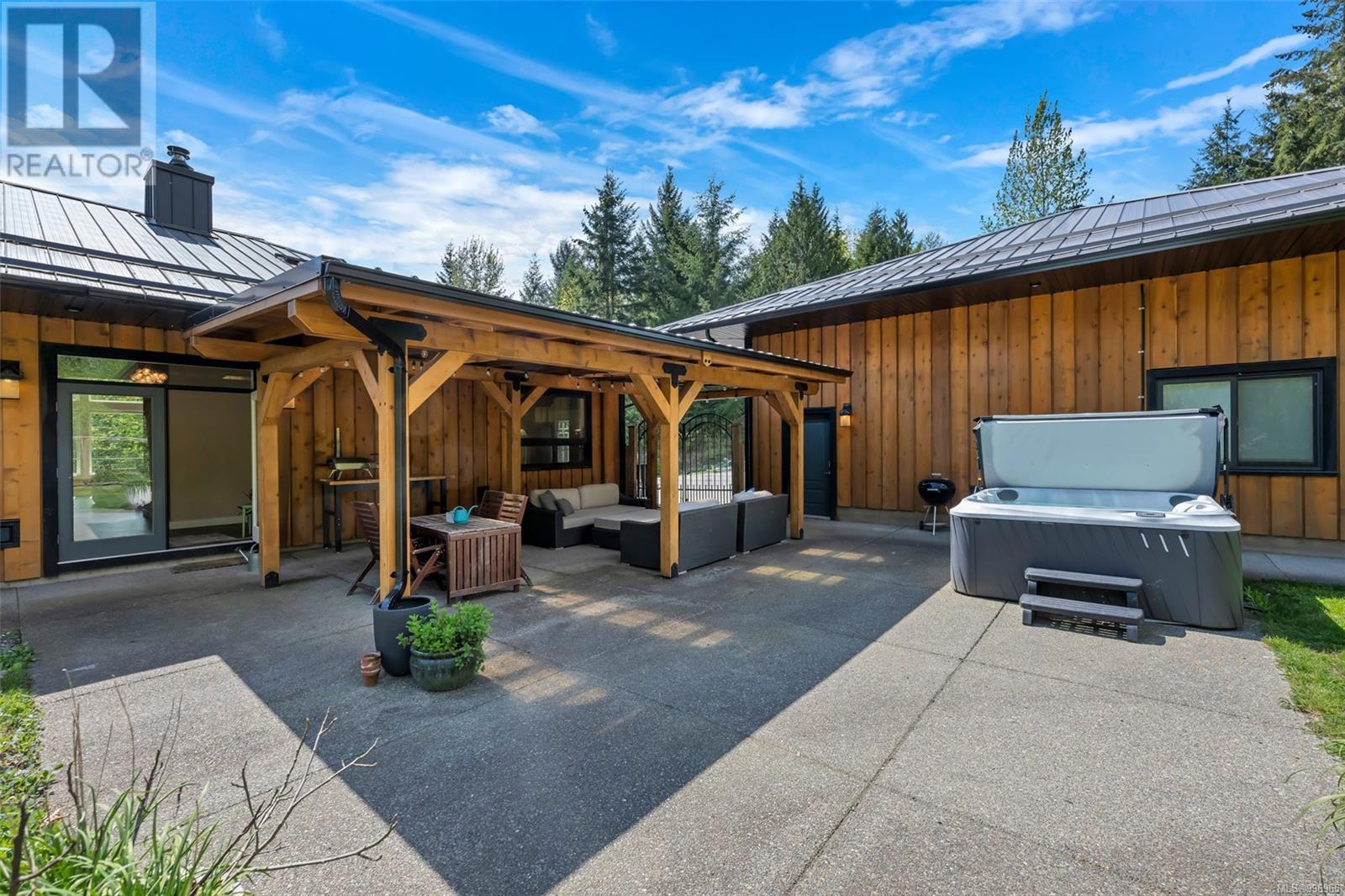 7695 Cowichan Lake Rd, Lake Cowichan