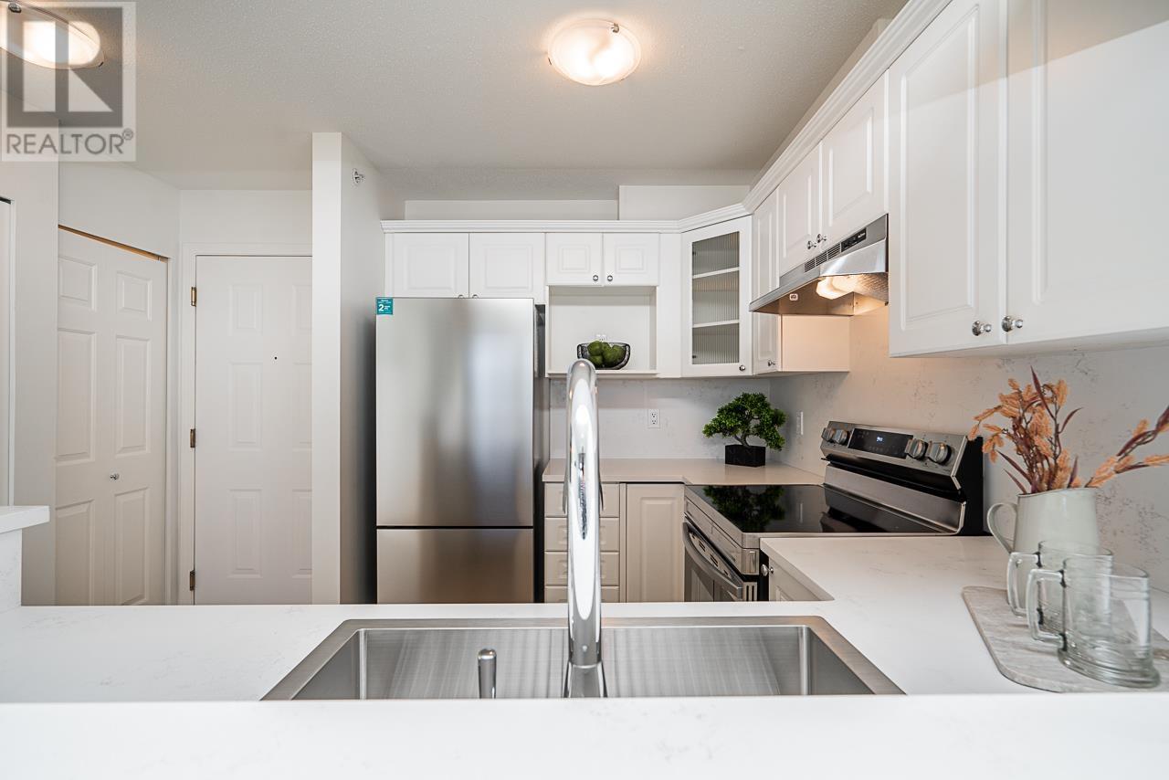 #403-5600 ANDREWS Road, Richmond