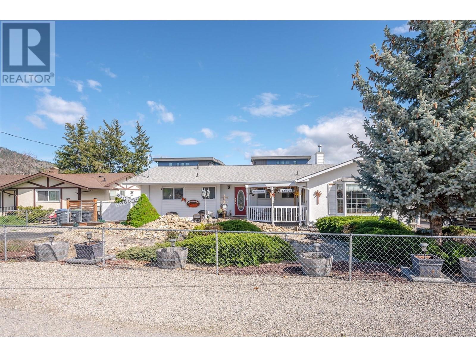 12252 Saunders Crescent, Summerland