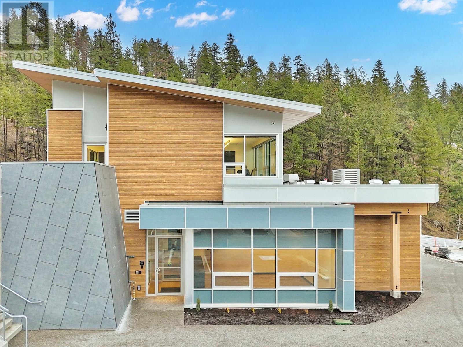 5 3425 Hilltown Drive, Kelowna