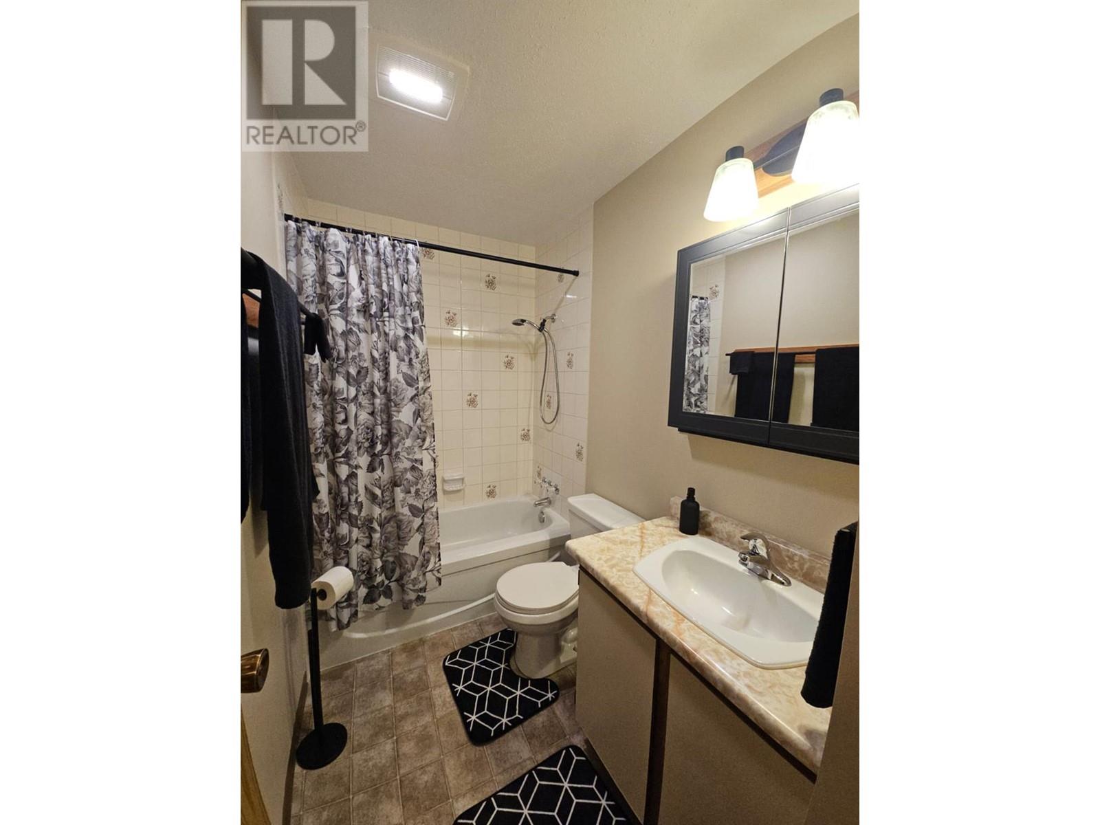 340 Northgate Unit# 302, Tumbler Ridge