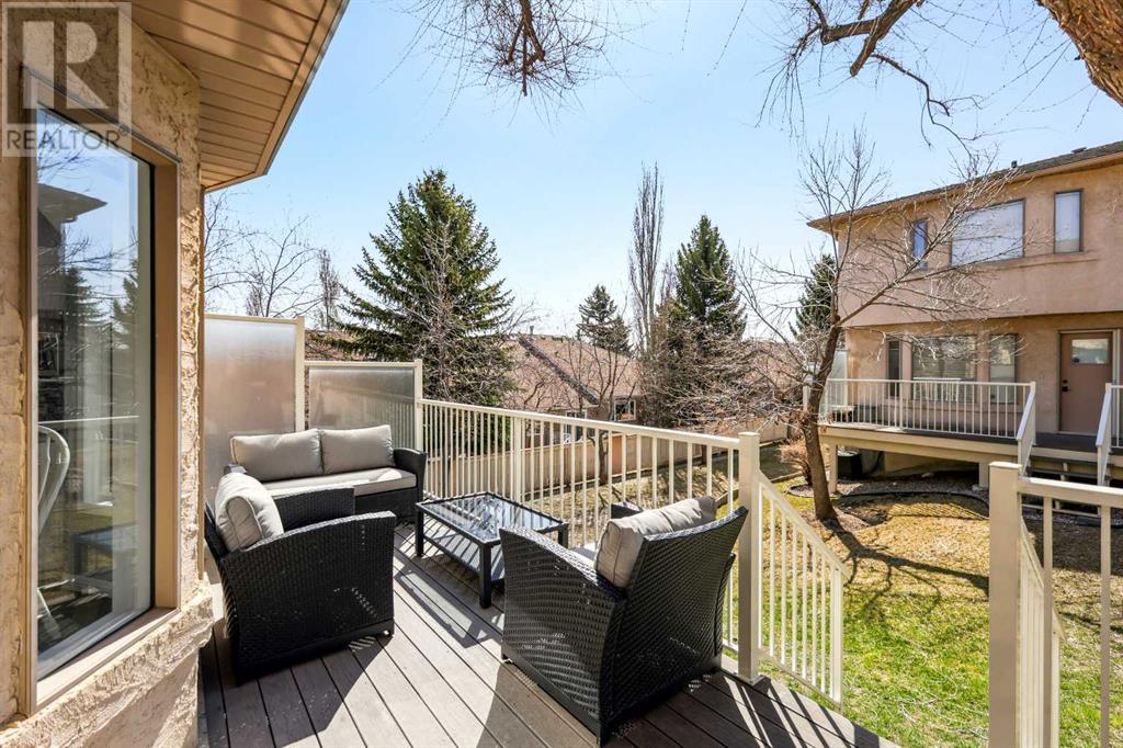 Single Family House for Sale in  Christie Park Mews SW Christie Park Calgary 