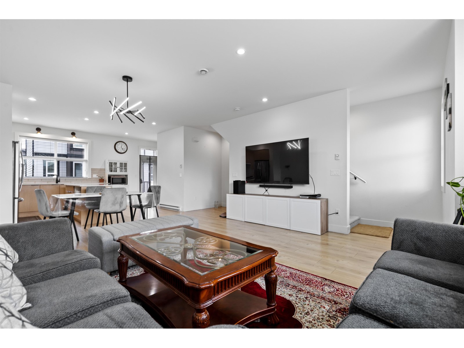22 19255 ALOHA DRIVE, Surrey