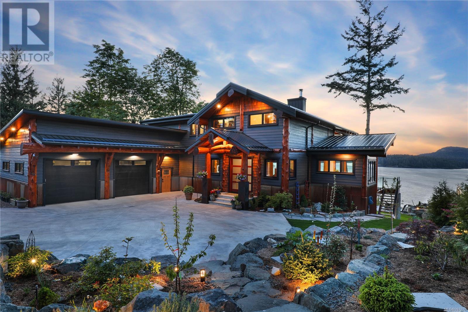 5760 Race Point Rd, Campbell River