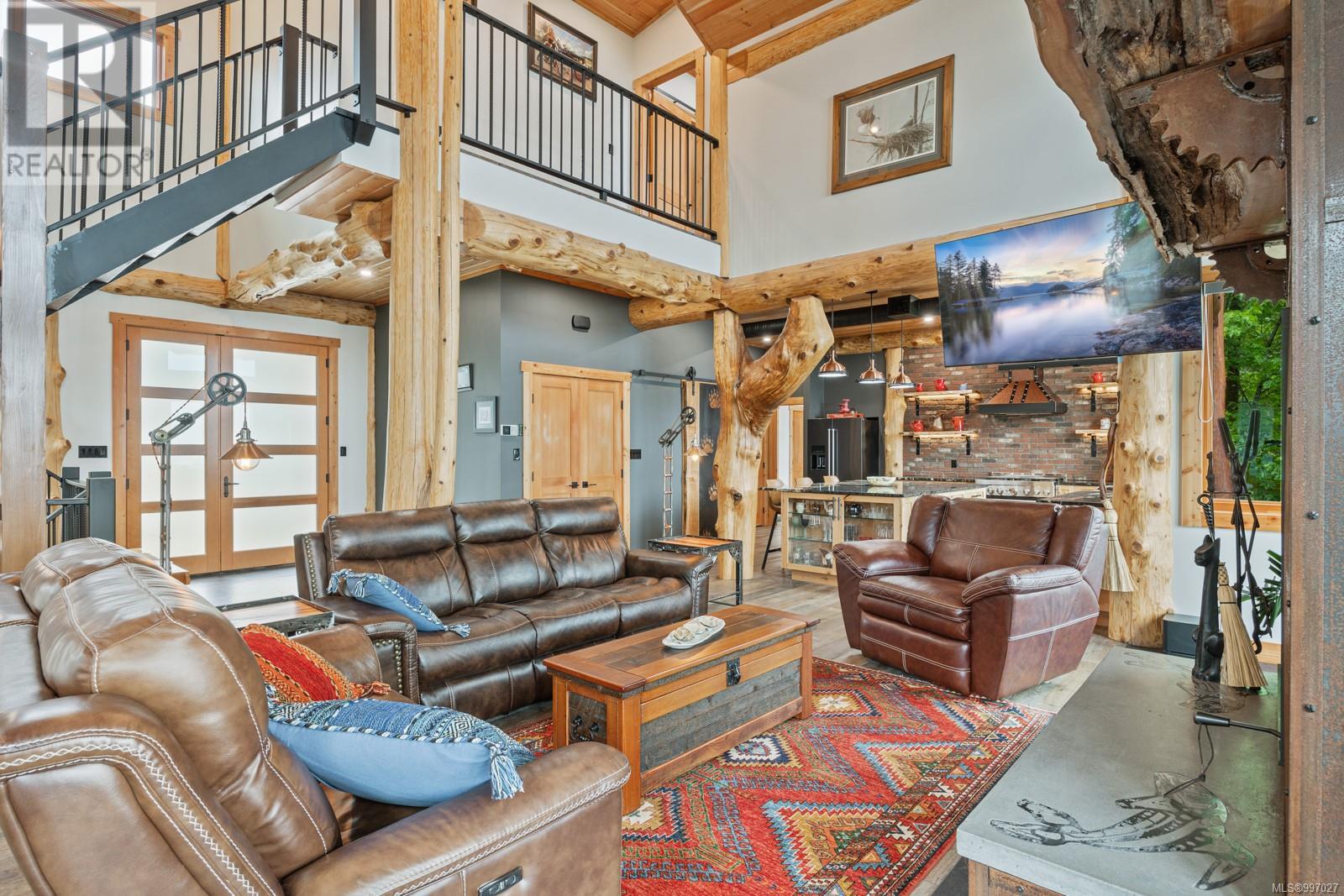 5760 Race Point Rd, Campbell River