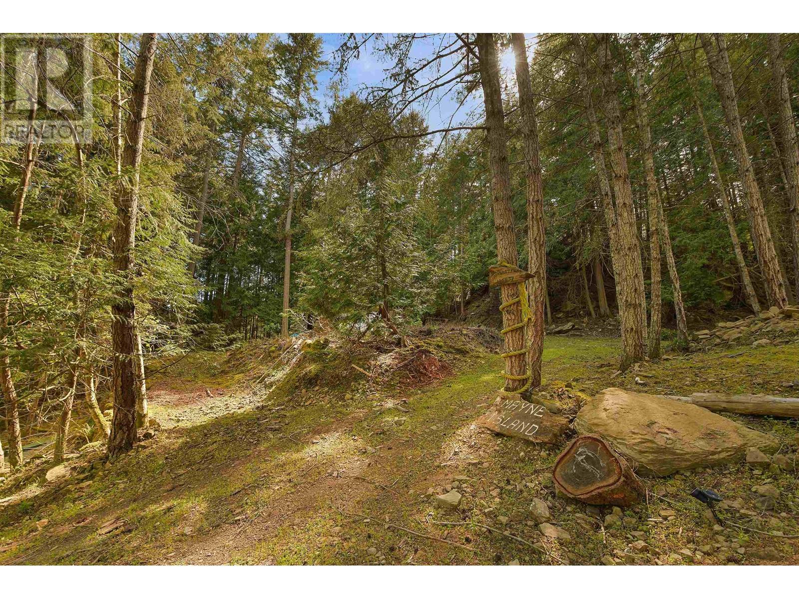497 ABBOTT ROAD, Mayne Island