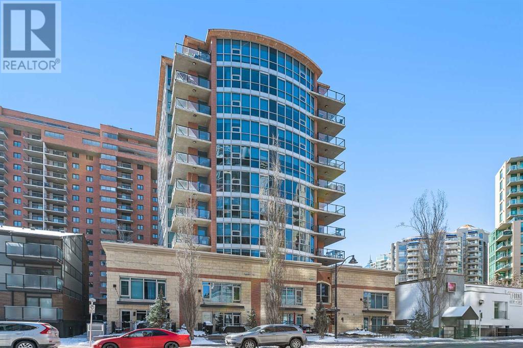Single Family House for Sale in    Avenue SW Eau Claire Calgary 