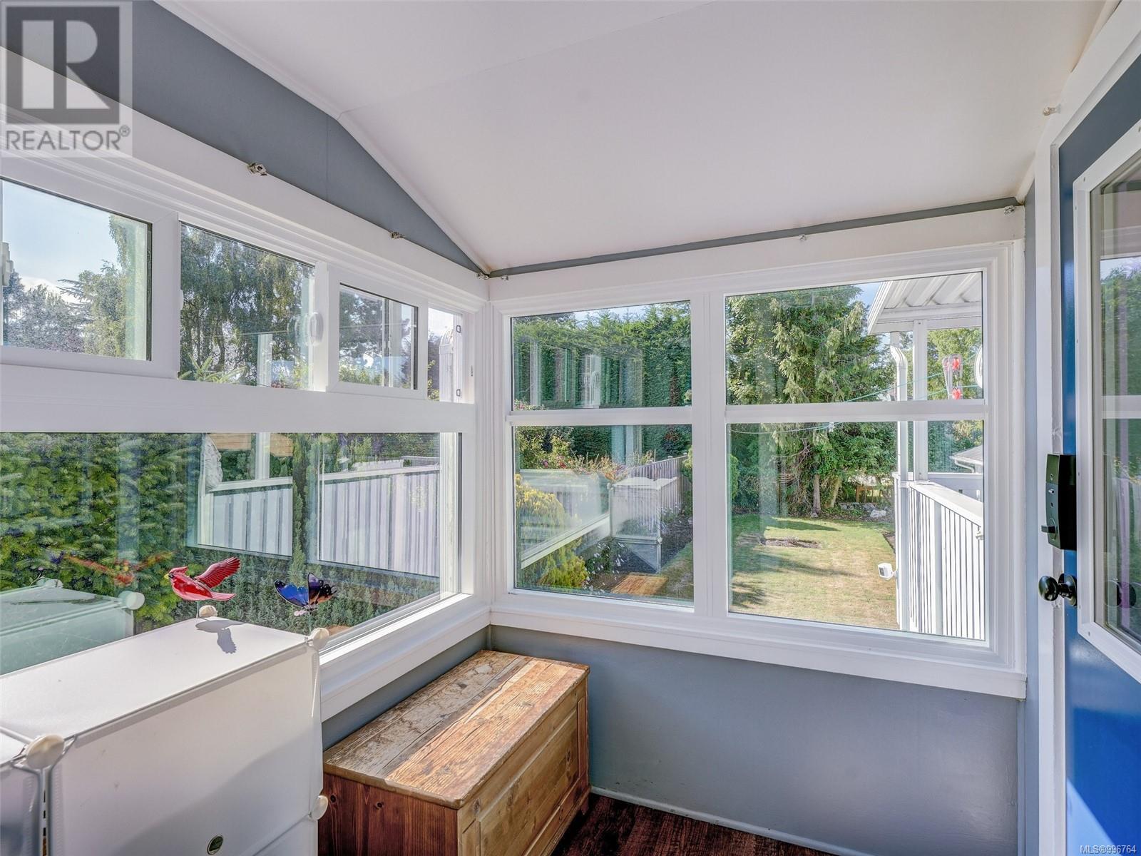  2021 Kings Road, Oak Bay
