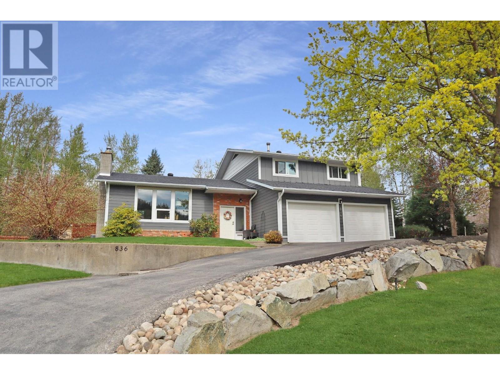 836 Burns Avenue, Warfield