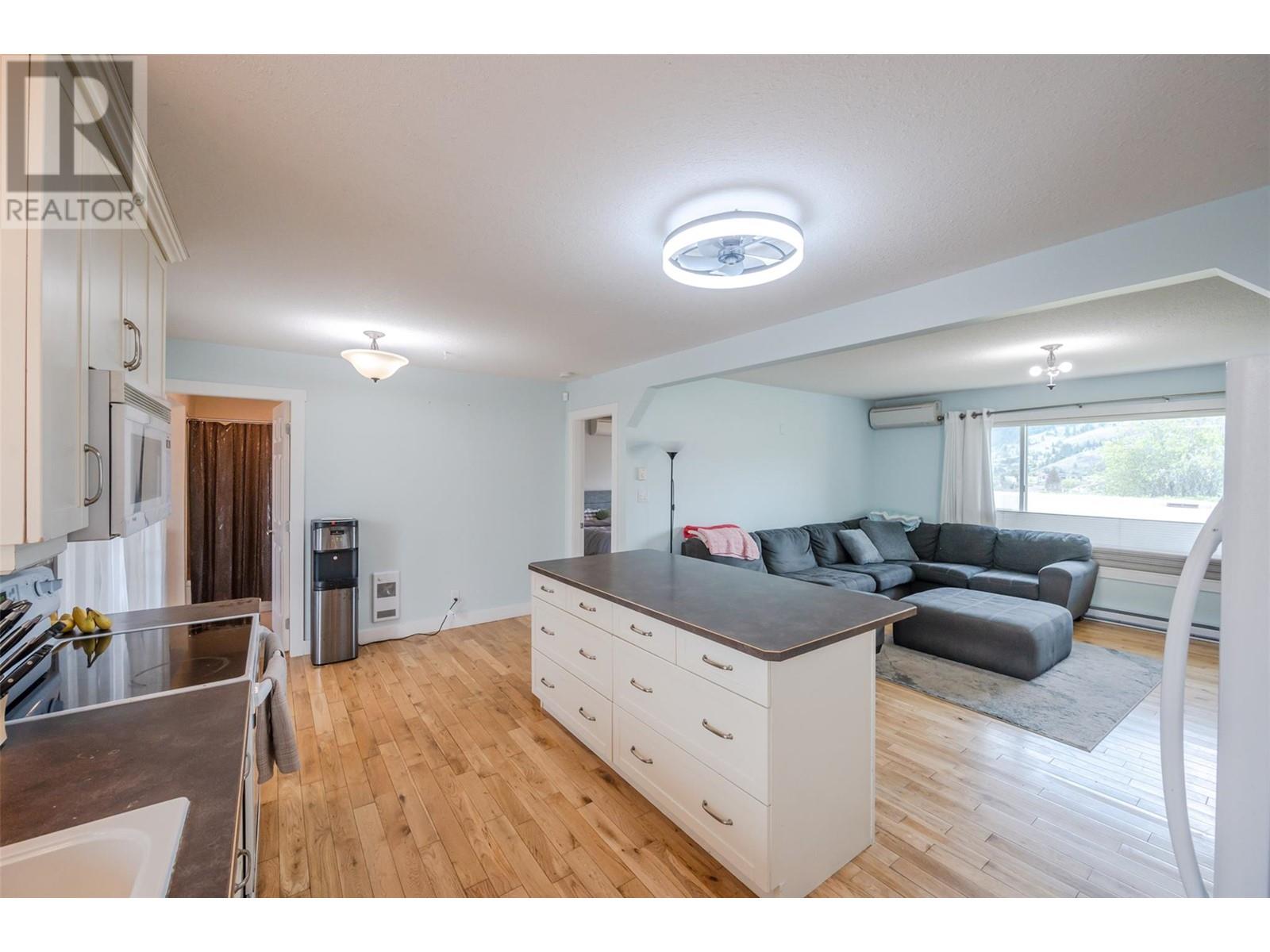  9716 Thompson Road, Summerland