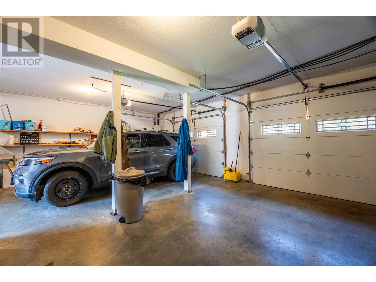 6158 REDFISH Road, Nelson