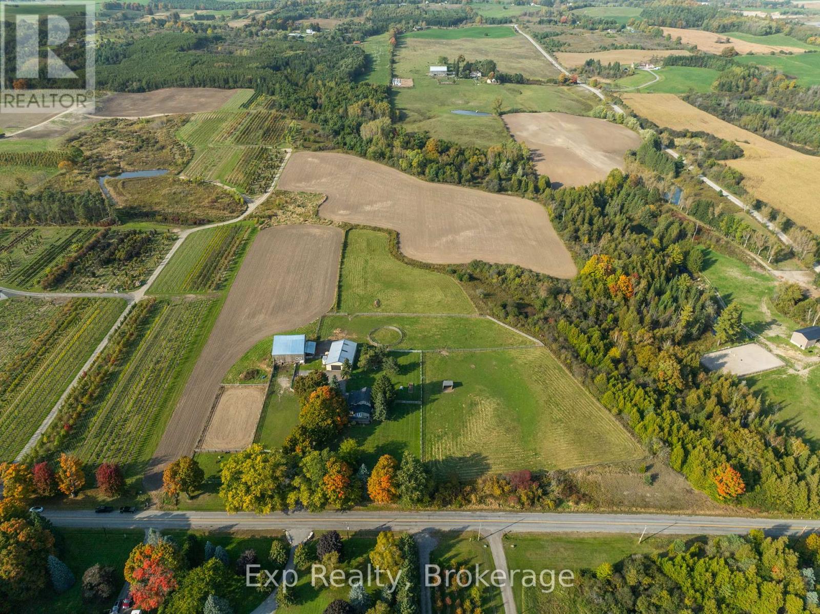 Photo 2 of 772 Townline Road W, Scugog ON