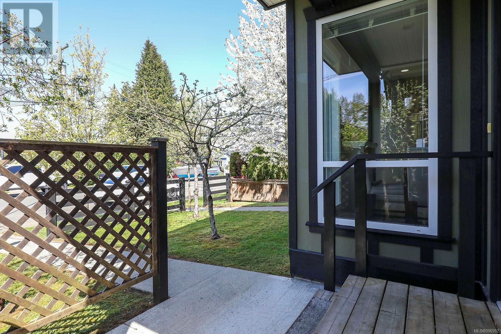 768 8th St, Courtenay