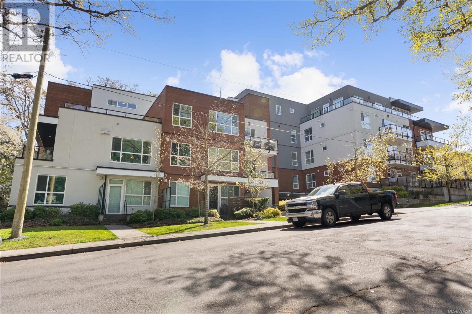 301 1531 Elford St, Victoria
