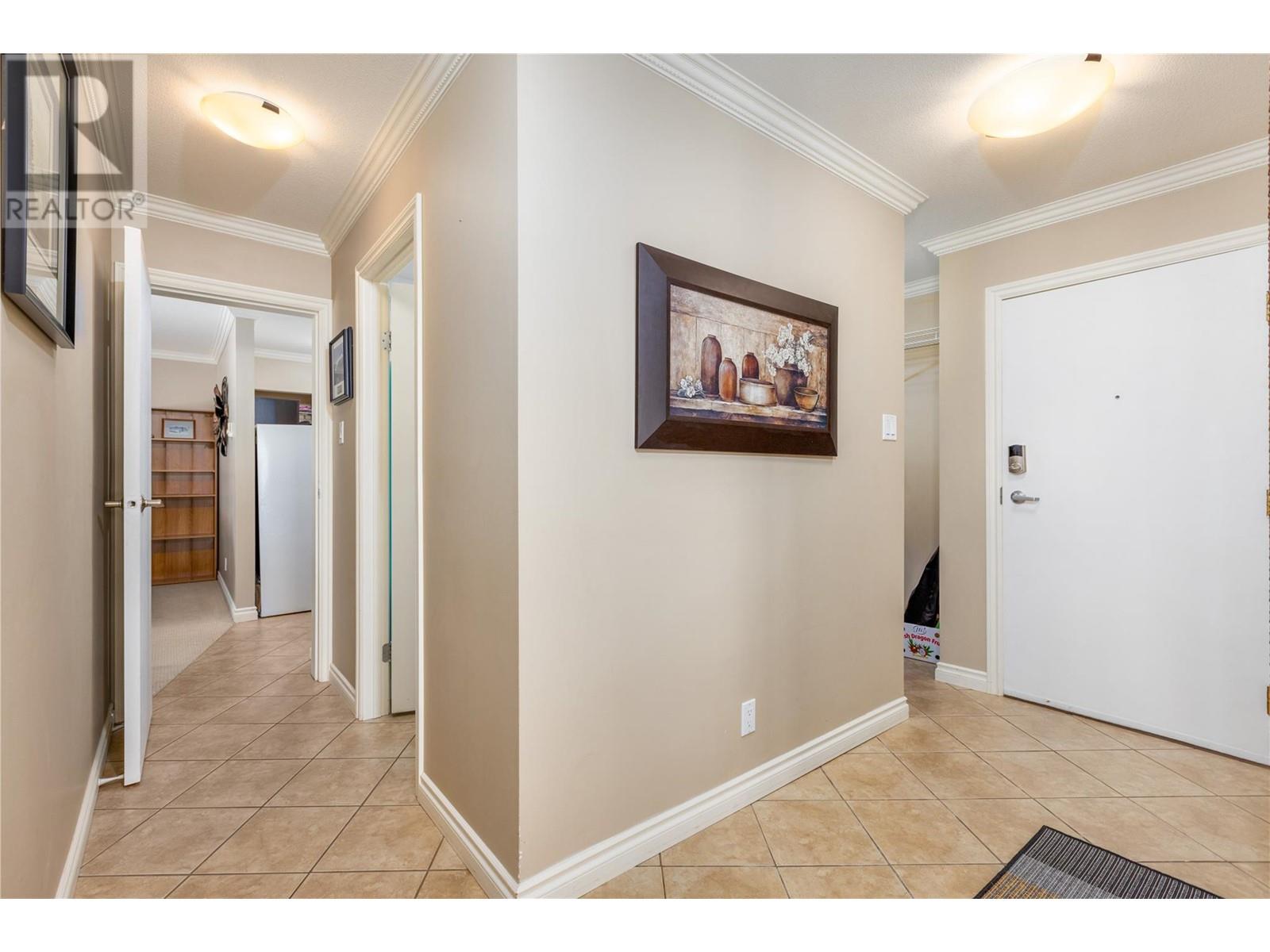 1151 GERRY SORENSEN Way Unit# 301-303, Kimberley