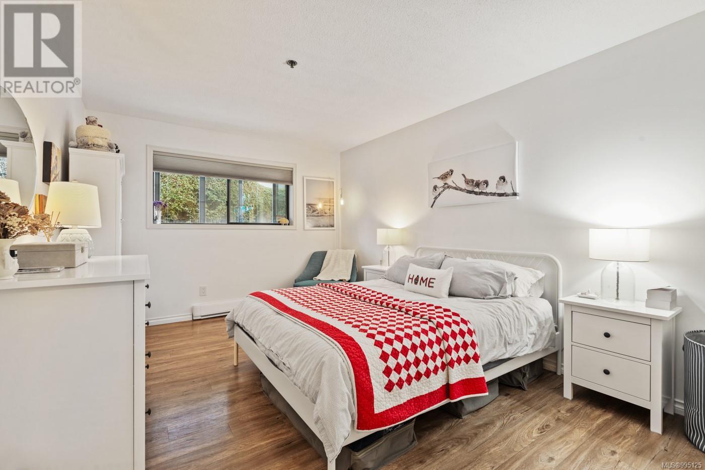 102 539 Niagara Street, Victoria