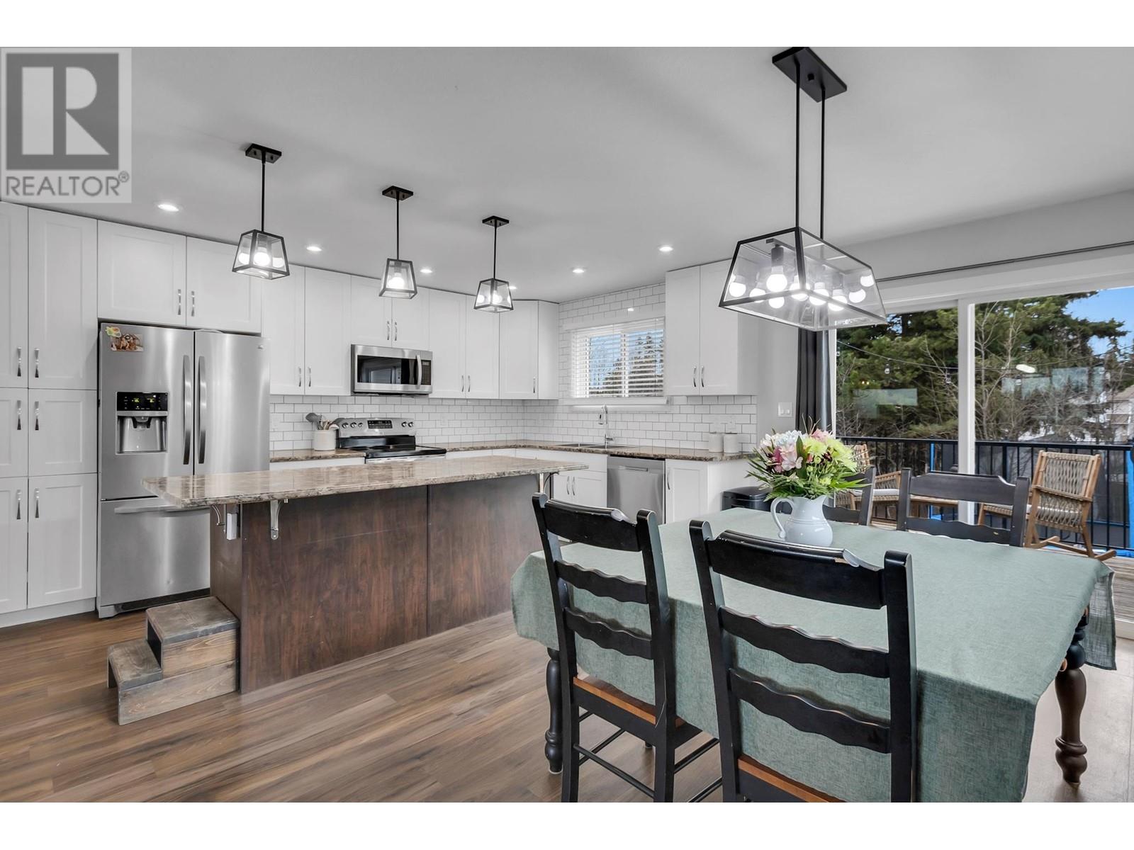 5417 WOODVALLEY DRIVE, Prince George