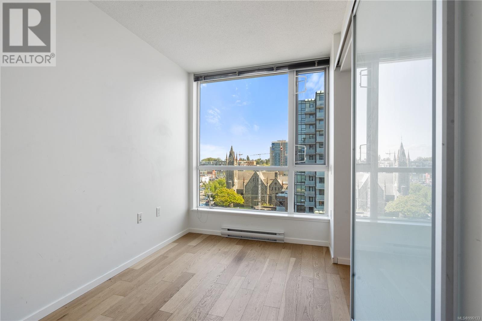 1008 834 Johnson Street, Victoria