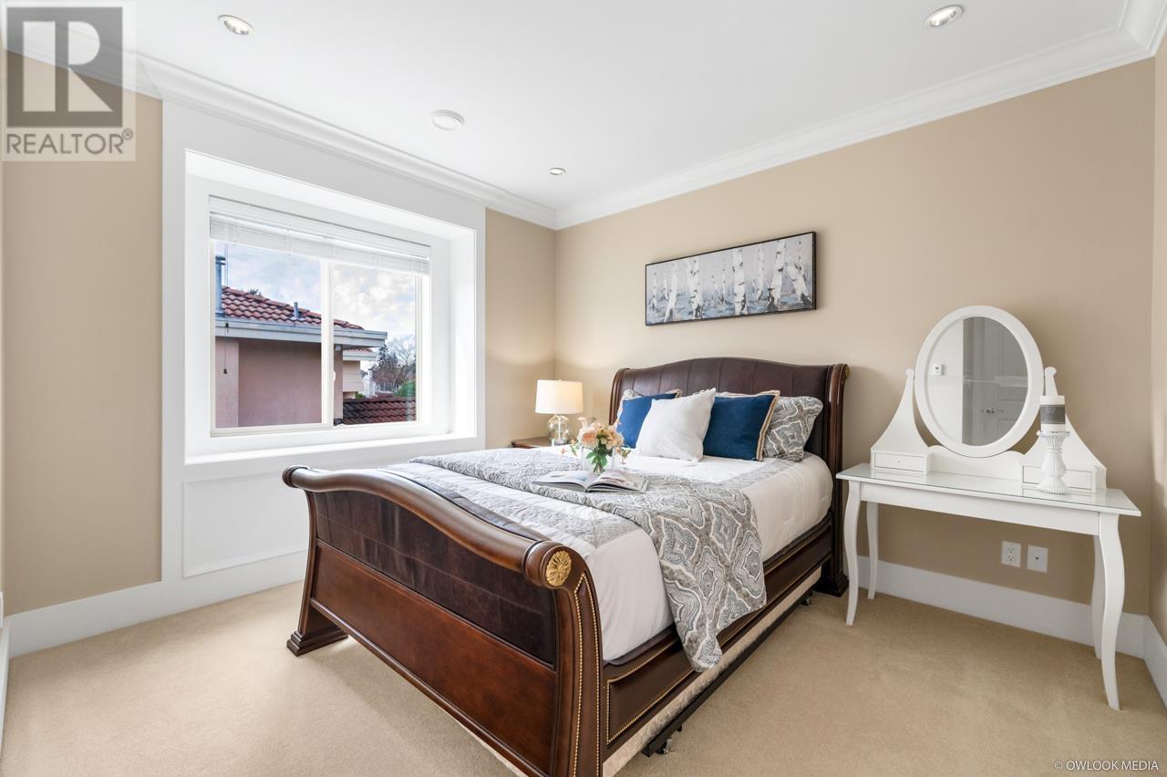 5500 CHEMAINUS Drive, Richmond