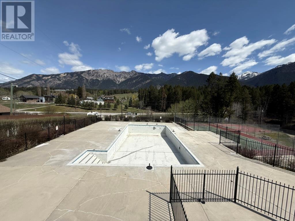 4868 RIVERVIEW Drive Unit# 183, Edgewater