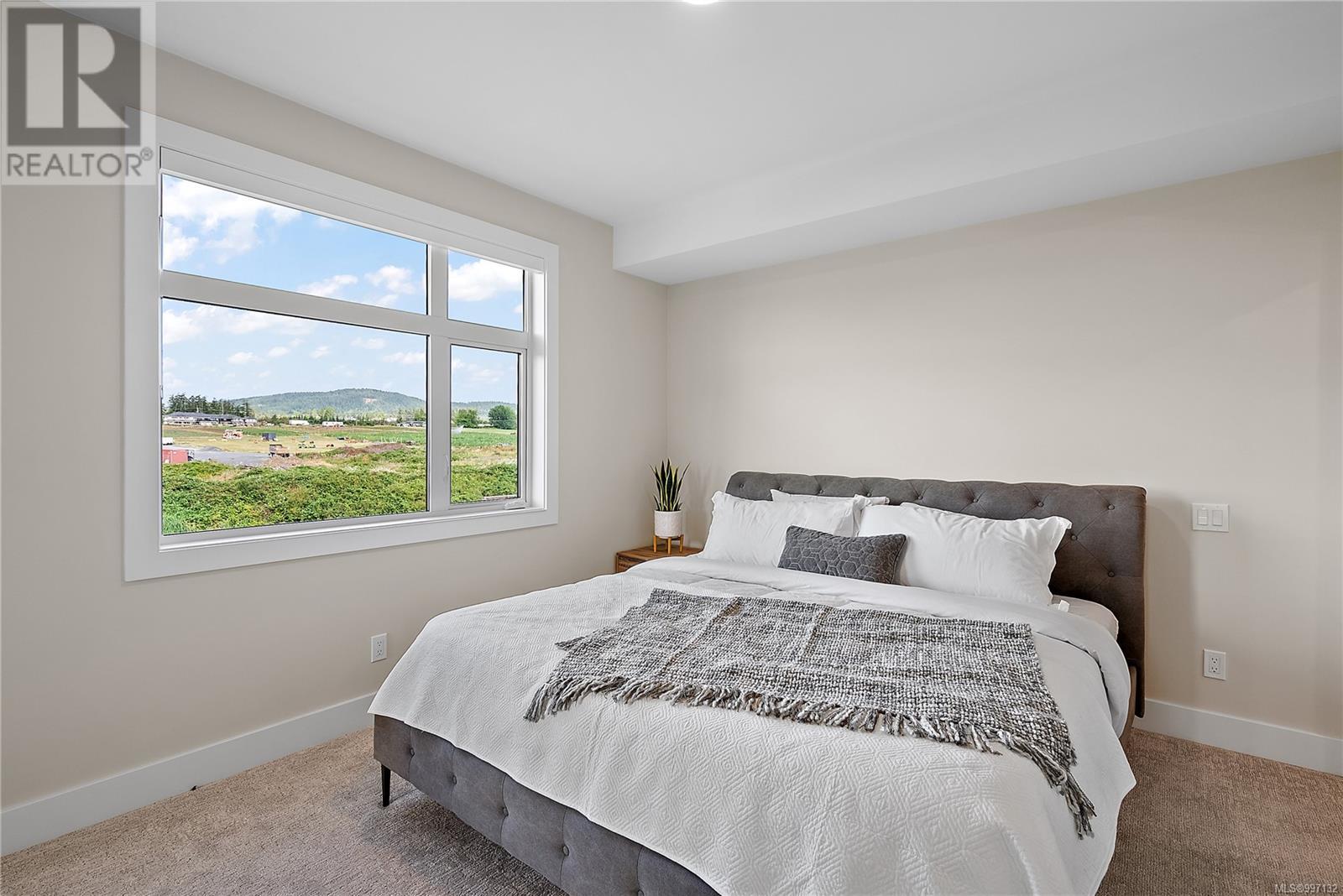 Photo 11 of 604 2520 Hackett Cres, Central Saanich BC